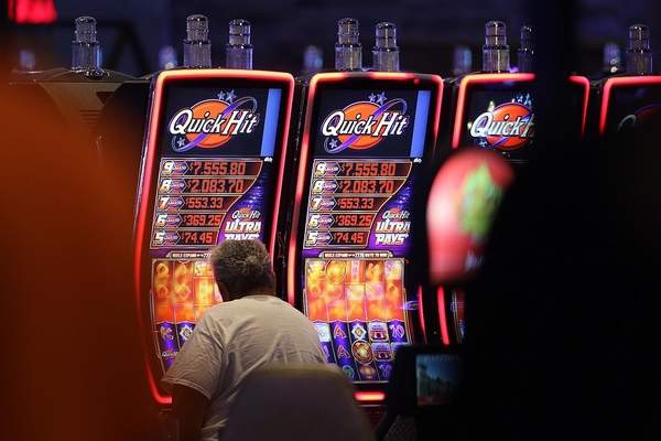 Managing Loss Recovery During Extended Online Blackjack Playing Sessions